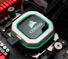 Undervolting Reportedly Keeps AMD Ryzen 7000 Series Chips Cool Without Bleeding Performance