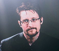 US Cybersecurity Whistleblower Edward Snowden Granted Russian Citizenship By Putin