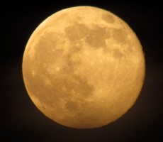 A Spectacular 2022 Harvest Moon Lights Up The Night Sky Around The World