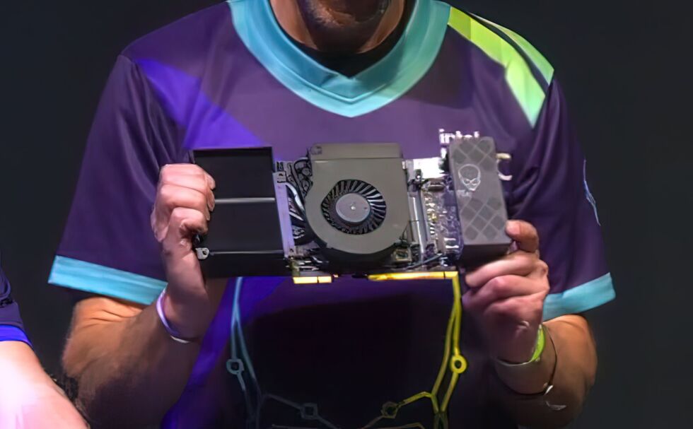 The new NUC's non-standard motherboard, also called a "Compute Element," is a nonstandard part that will be hard or impossible to upgrade a few years from now.