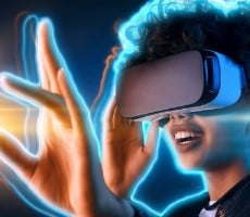 Xbox Chief Phil Spencer Scoffs At The Metaverse Calling It A Poorly Built Video Game