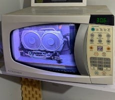 Stuffing A PC Inside A Microwave Is A Terrible Idea But Also Makes For A Cool Mod
