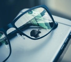 Apple's First AR Glasses Allegedly Hampered By Design Issues Derailing 2024 Launch