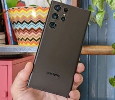 Sweet Samsung Galaxy S22 And OnePlus 10 Deals Deliver Massive Savings Up To $300 Off