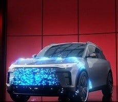 Qualcomm's Snapdragon Ride Flex Platform Is Ready To Help Car Digital Cockpits Fly