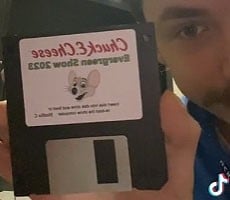 TikTok Video Shows Chuck E. Cheese Still Using Floppy Disks To Update Shows In 2023