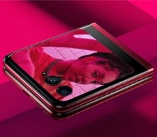Motorola Hypes Razr Flip Phone Launch Event And A Glorious Return To The US Market