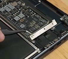 Apple MacBook Air 15 Teardown Reveals It's A Pain In The Butt To Repair