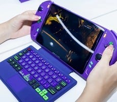 OneXPlayer 2 Pro Handheld Is Coming To Challenge The ASUS ROG Ally And Steam Deck