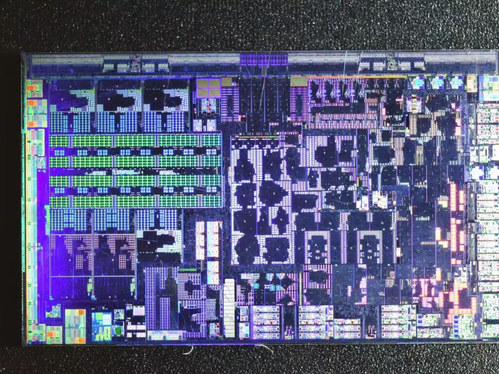 AMD Phoenix 2 Die Shot Appears To Confirm A Hybrid Zen 4 And Zen 4C Design
