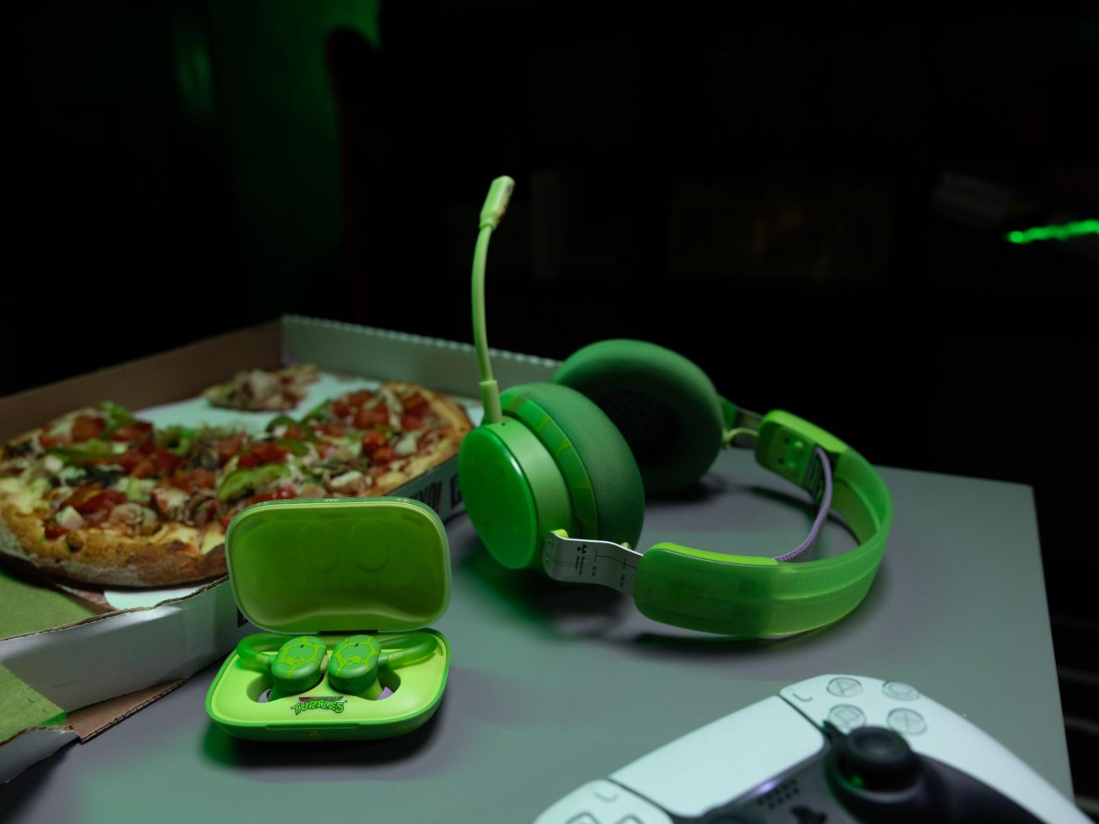 Skullcandy Celebrates TMNT's 40th Anniversary With A Pair Earbuds and Headphones 