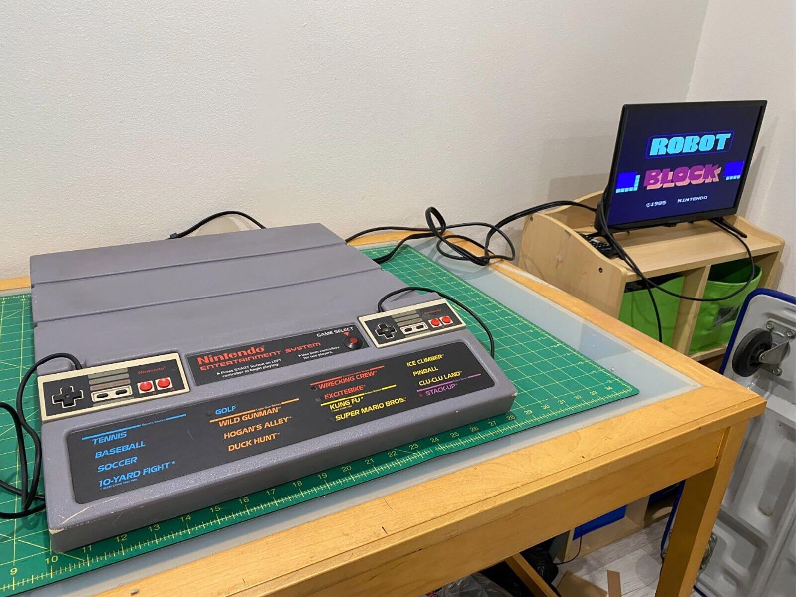 Supremely Rare 1985 NES Store Demo Console With 16 Retro Games Hits Ebay For Charity