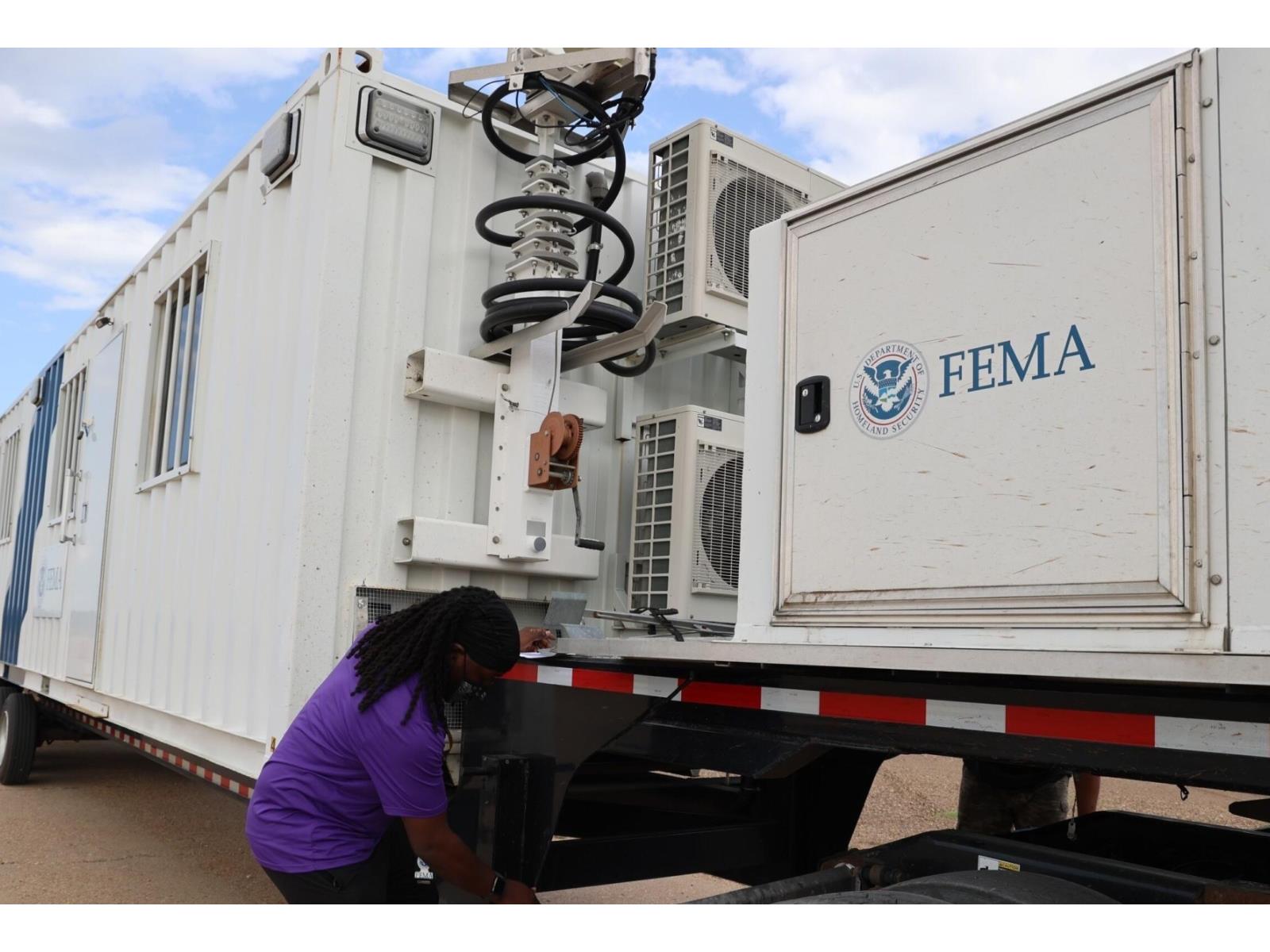 Why You Shouldn't Panic When Your Mobile Devices Erupt With Alarms Tomorrow