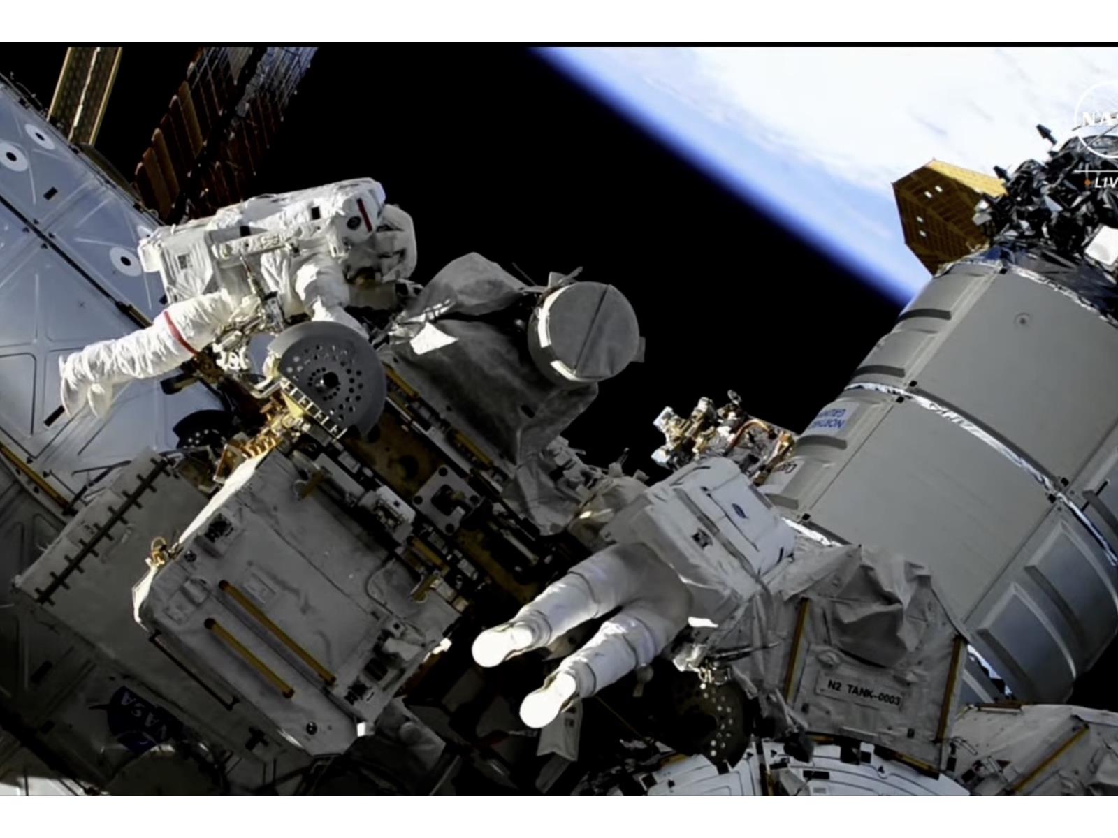 NASA's $100K Toolbag Lost In Space Can Be Seen With A Pair Of Binoculars
