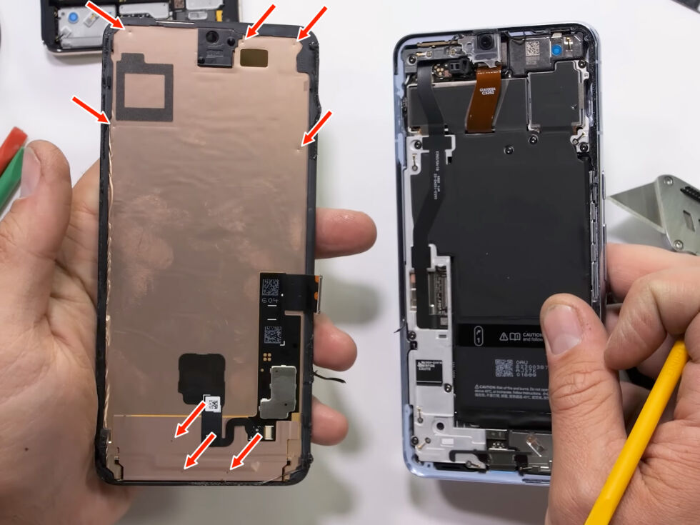 We count eight puncture marks in the back of this Pixel 8 Pro display. Check out the <a href="https://cdn.arstechnica.net/wp-content/uploads/2023/11/Screenshot-2023-11-27-at-12.29.10-PM-1.jpg">full-res version.</a>