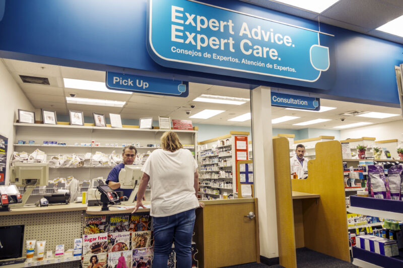 CVS, Rite Aid, Walgreens hand out medical records to cops without warrants