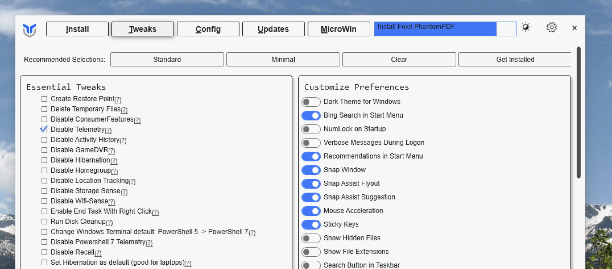 The Tweaks tab, complete with checkboxes and toggles for various features and changes