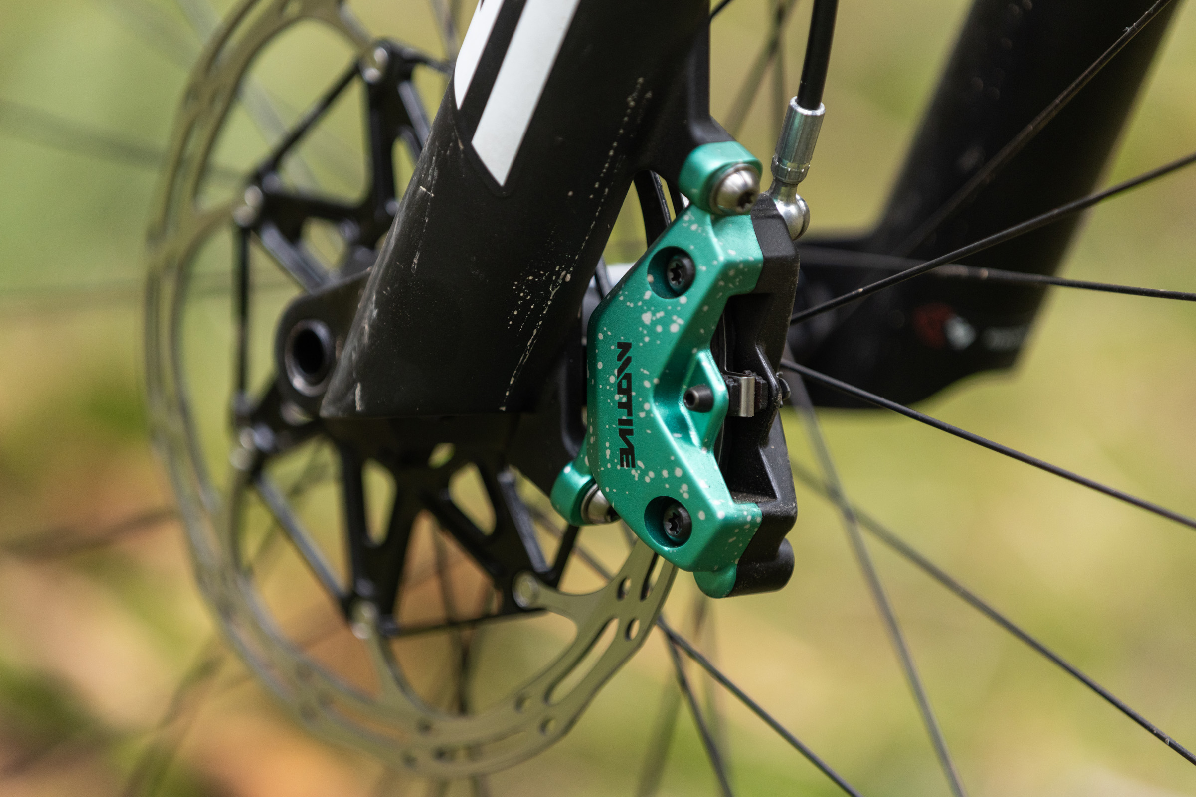 SRAM Motive Ultimate Expert on bike