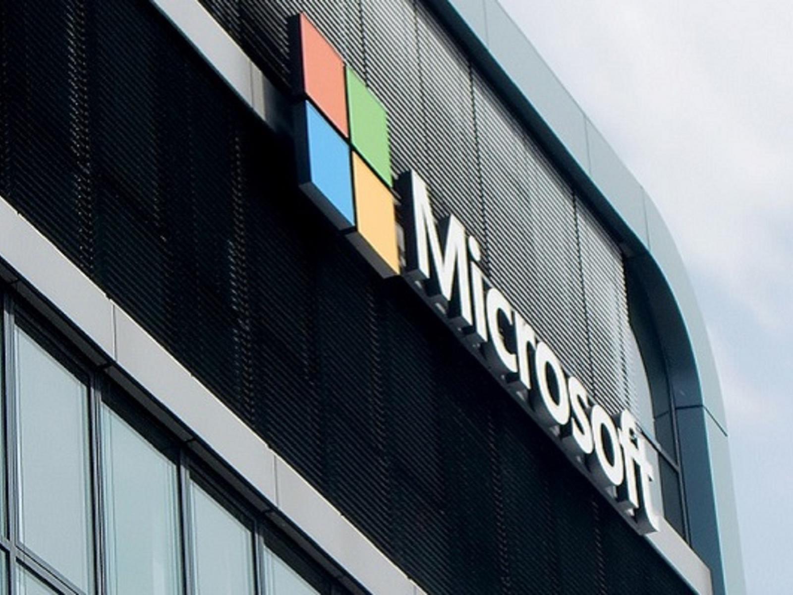 Microsoft Is Killing Windows Remote Desktop But There's A Replacement