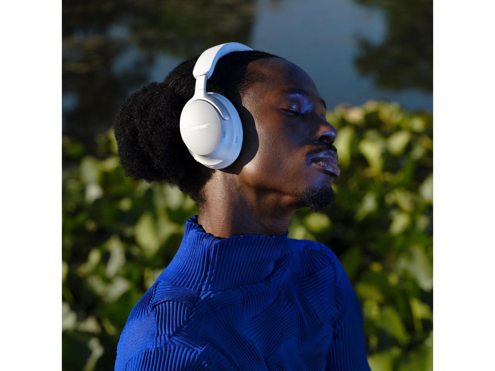 Bose Headphones Are Flying Off Amazon Shelves At Big Spring Sale Discounts