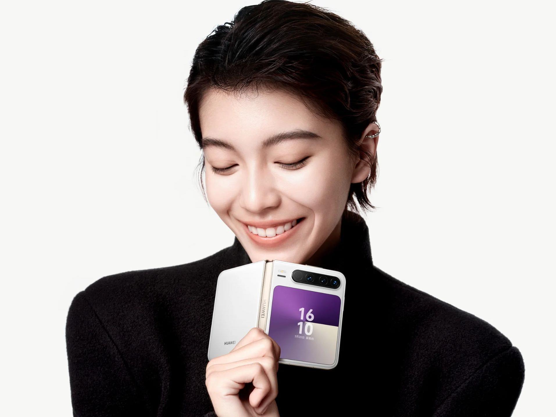 Huawei's $1K Pura X Flip Phone With HarmonyOS And DeepSeek AI Is Here To Challenge Android