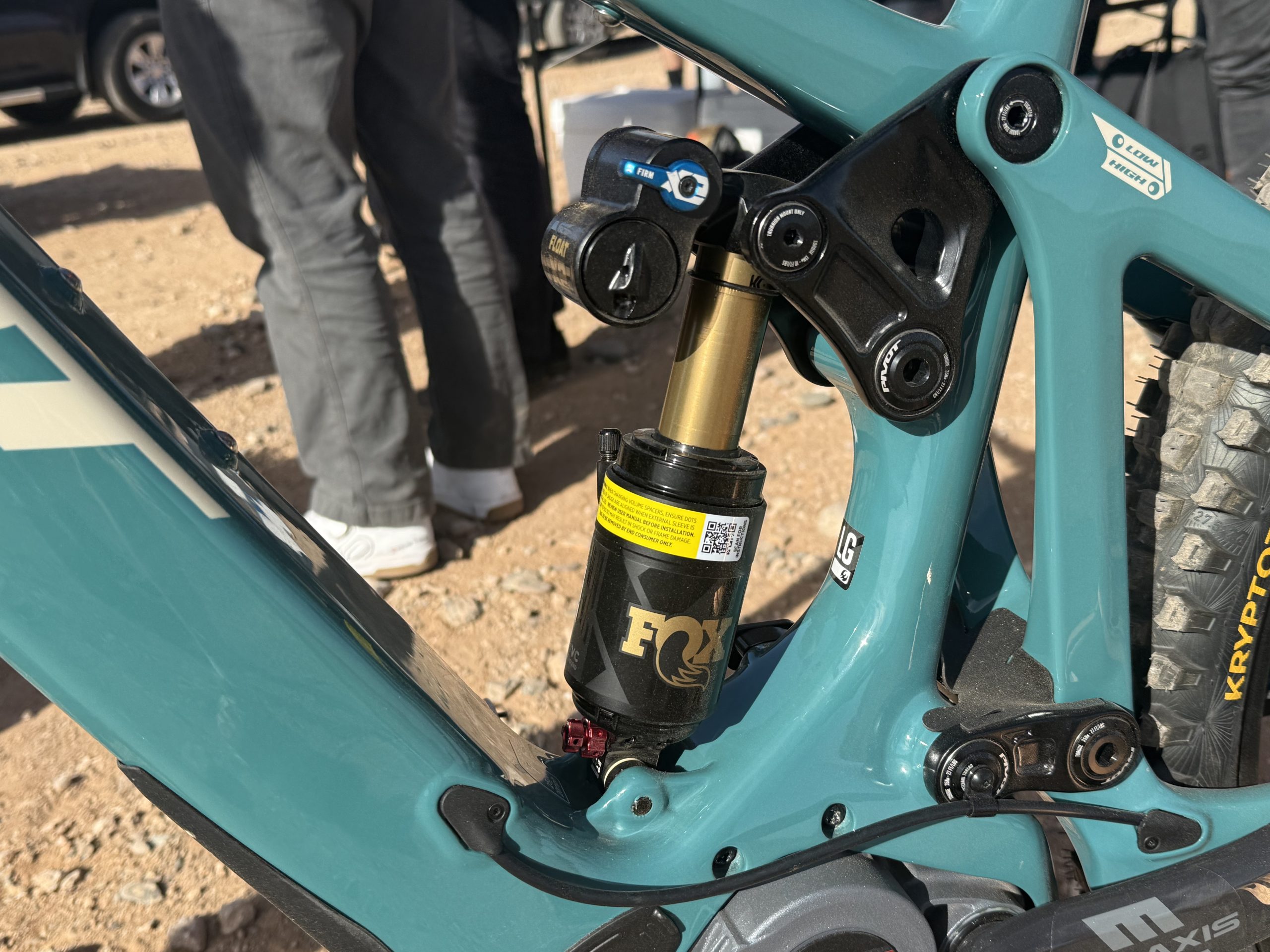 Fox X2 Factory on Pivot Shuttle LT