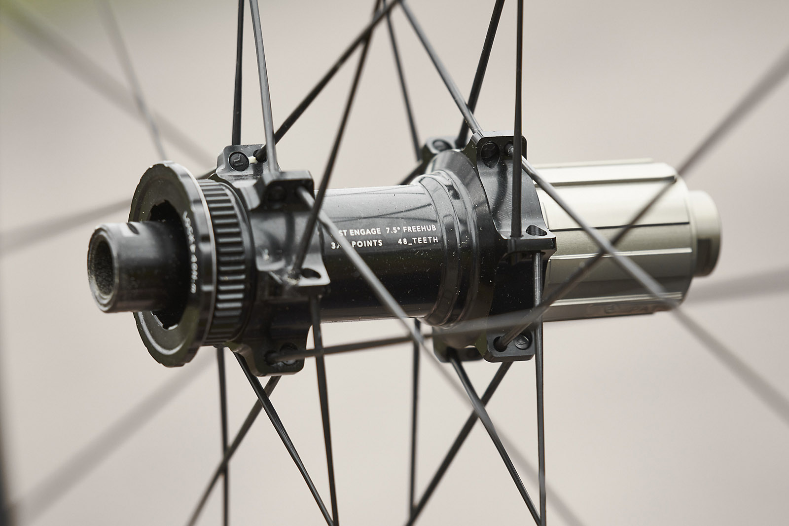 Hunt Aero Wide 34 Disc SL road bike wheelset