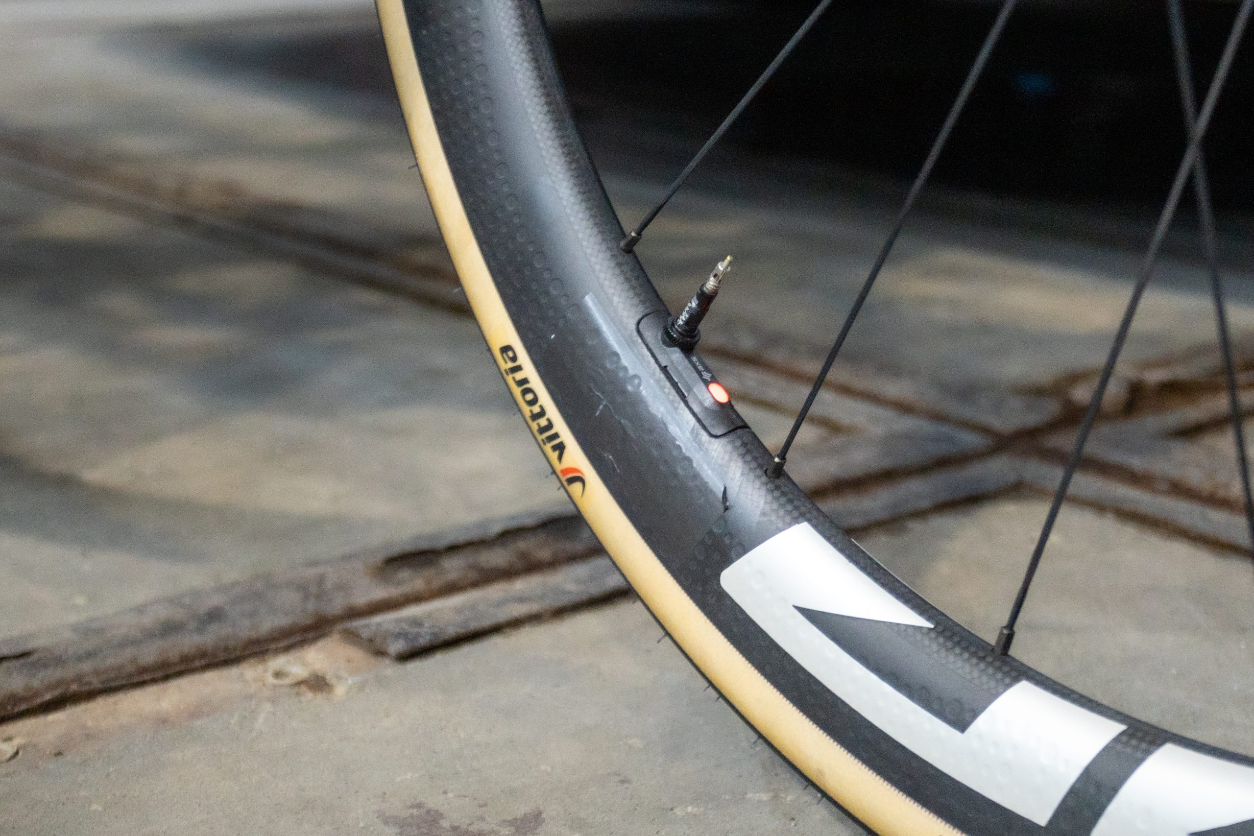 New Zipp wheel with integrated tyre pressure sensor
