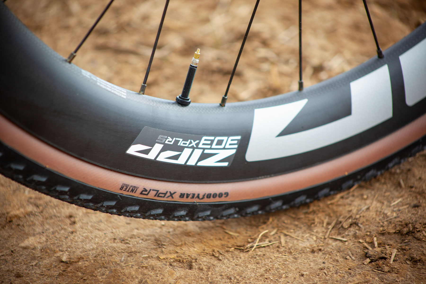 Zipp 303 XPLR S rim