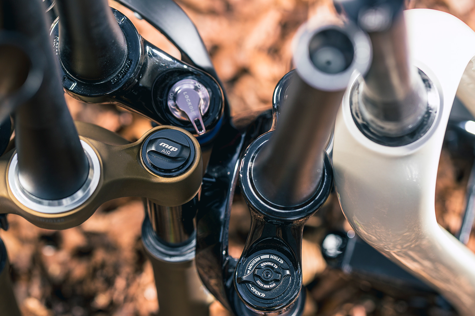 Close up of gravel suspension forks for the best gravel suspension forks list.