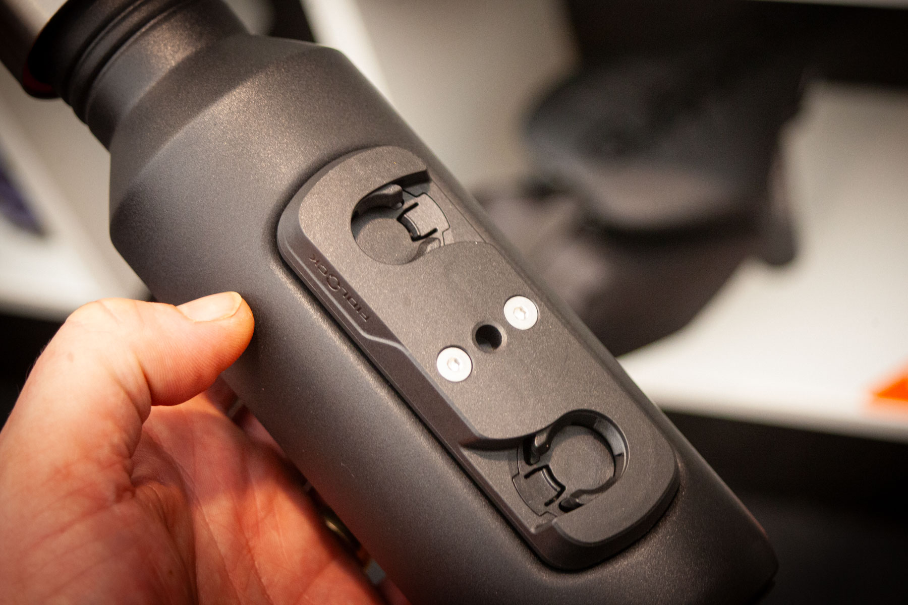 Fidlock bottle detail