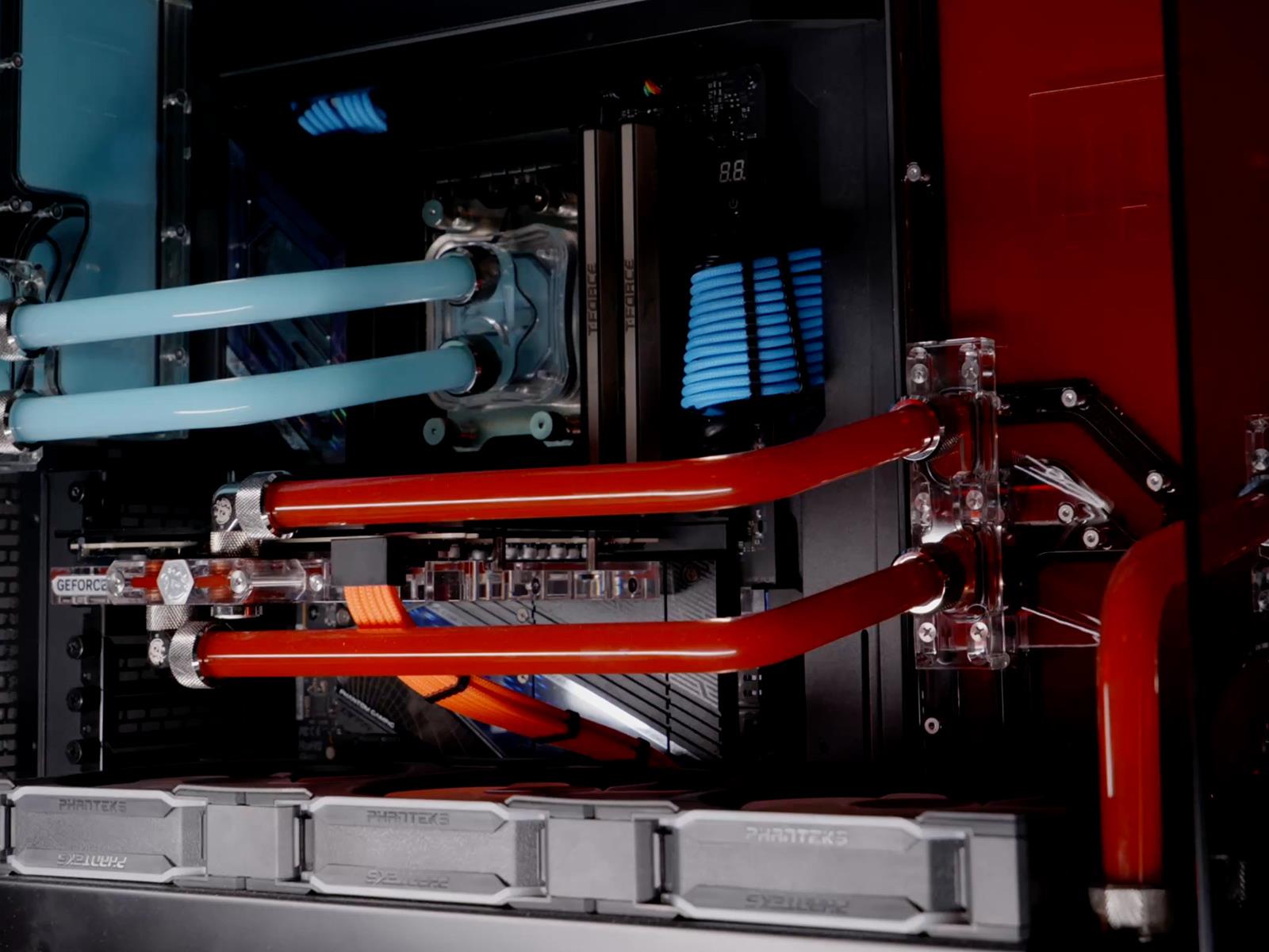 Maingear Apex Force Gaming PC: A Custom Liquid-Cooled Masterpiece
