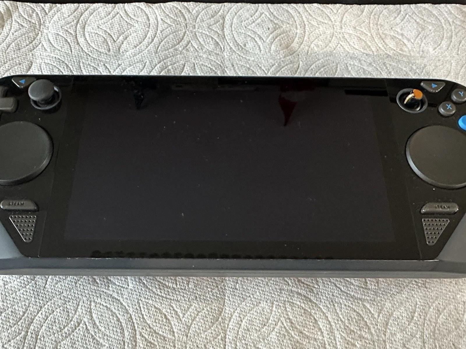Ultra-Rare Steam Deck Prototype With Vega GPU Fetches $2K On Ebay