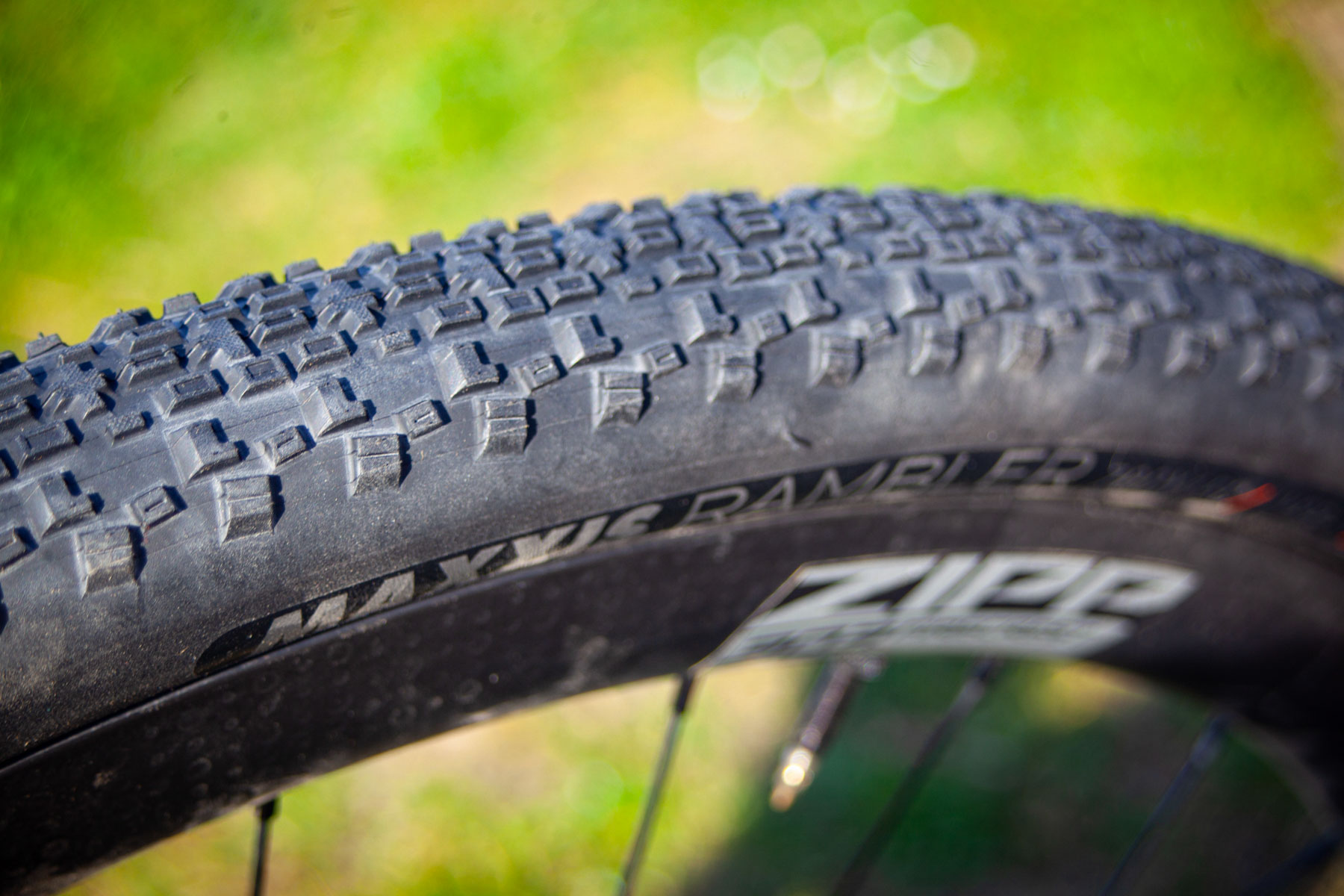 Maxxis Rambler tread detail