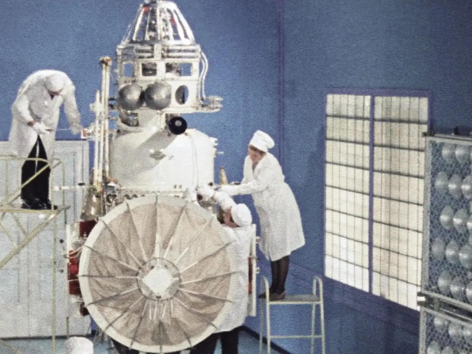 Heads Up, A Dead Soviet-Era Spacecraft Is Hurtling Towards Earth