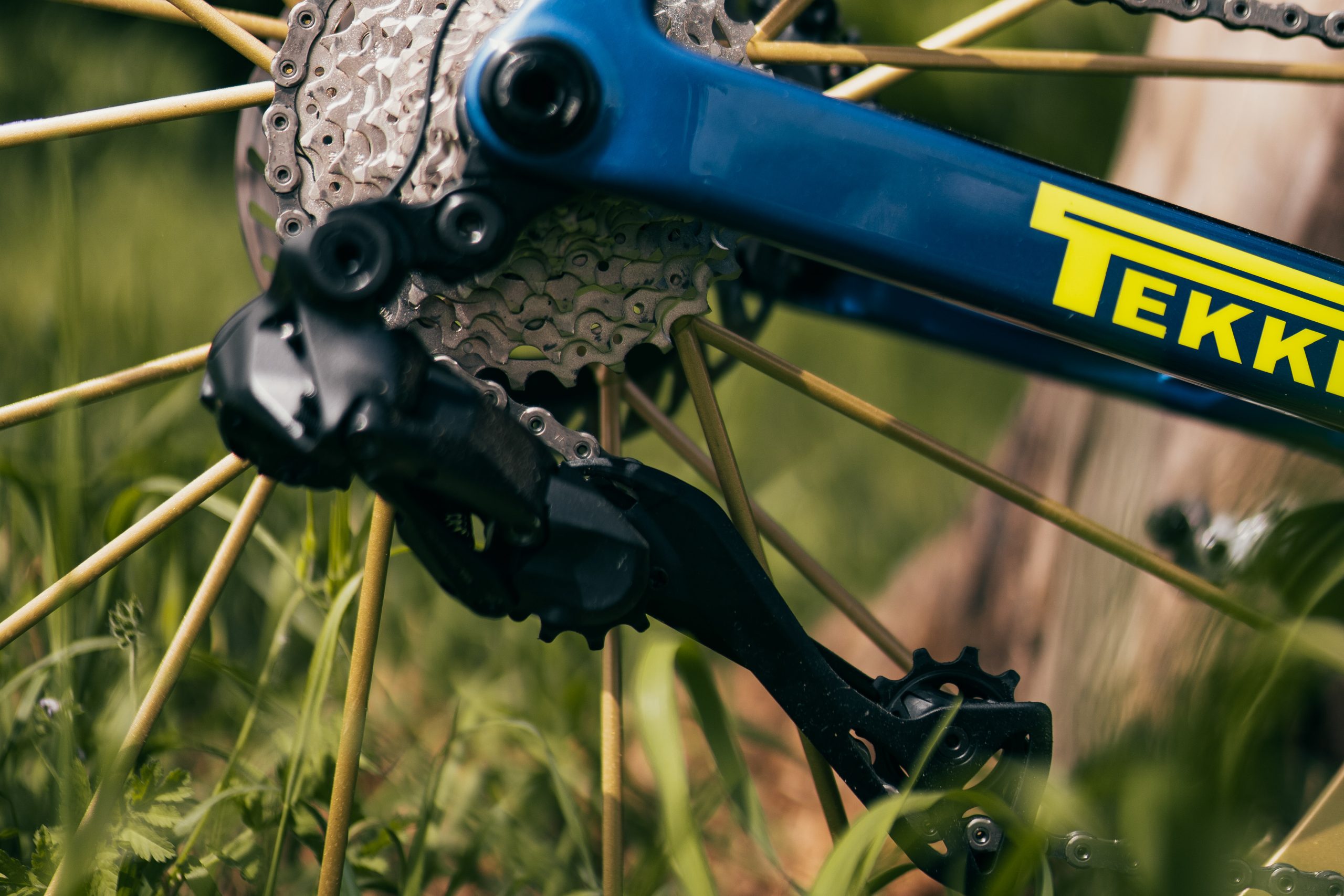 Shimano Dura-Ace rear derailleur inn a very stretched position. 