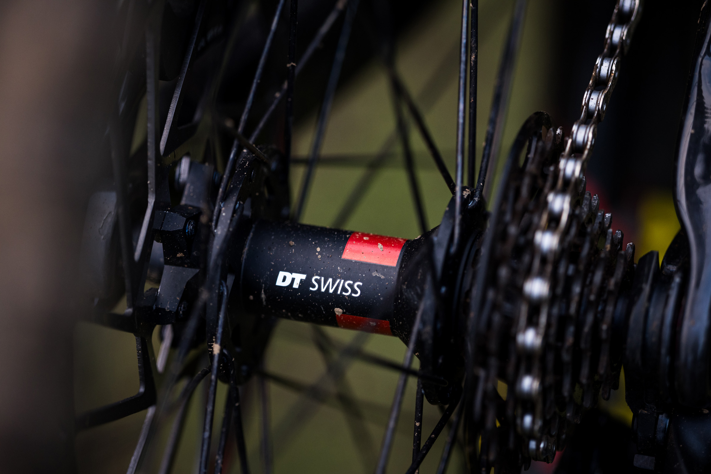 Canyon Sender CFR downhill bike