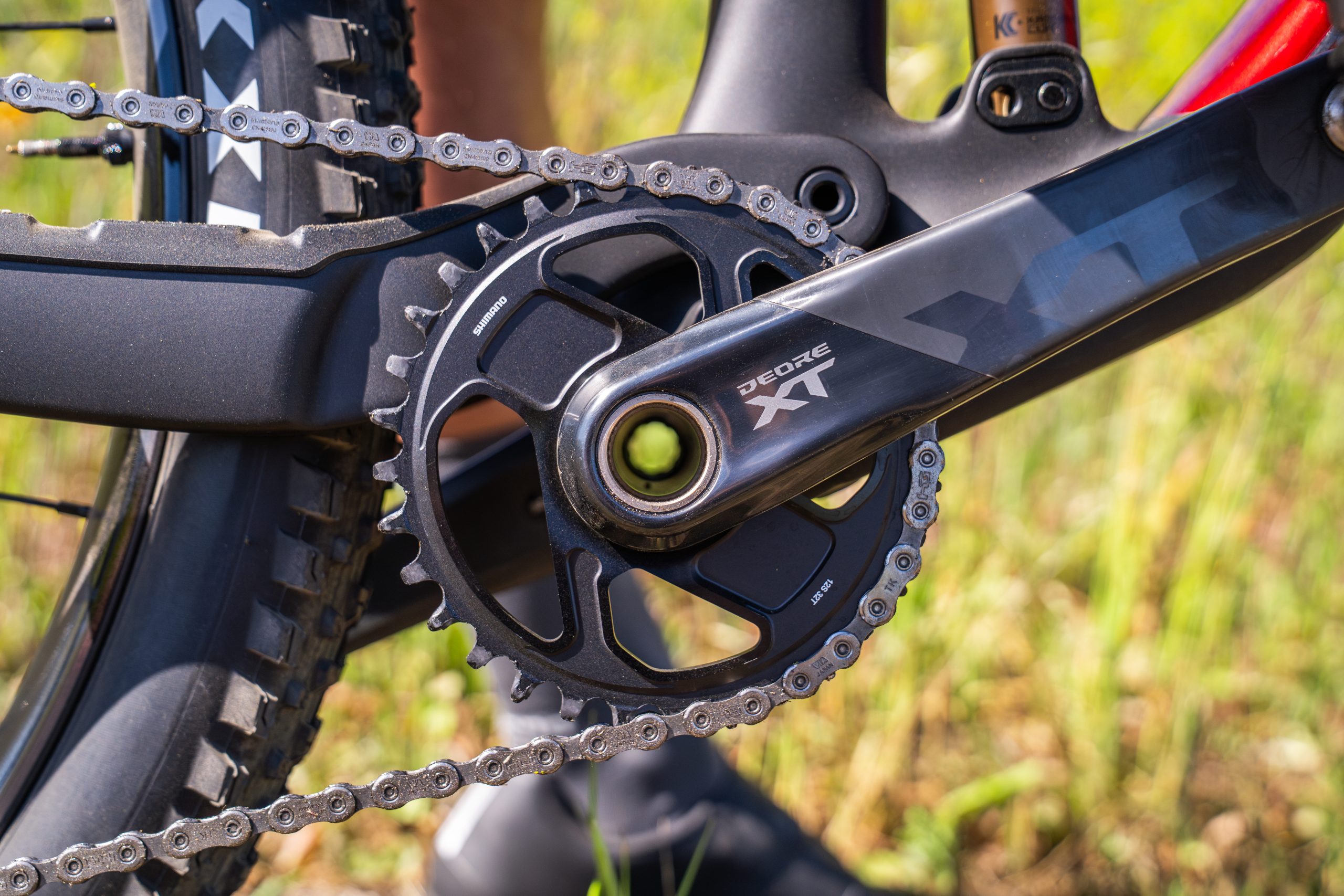 Shimano Deore XT Di2 M8200 crankset