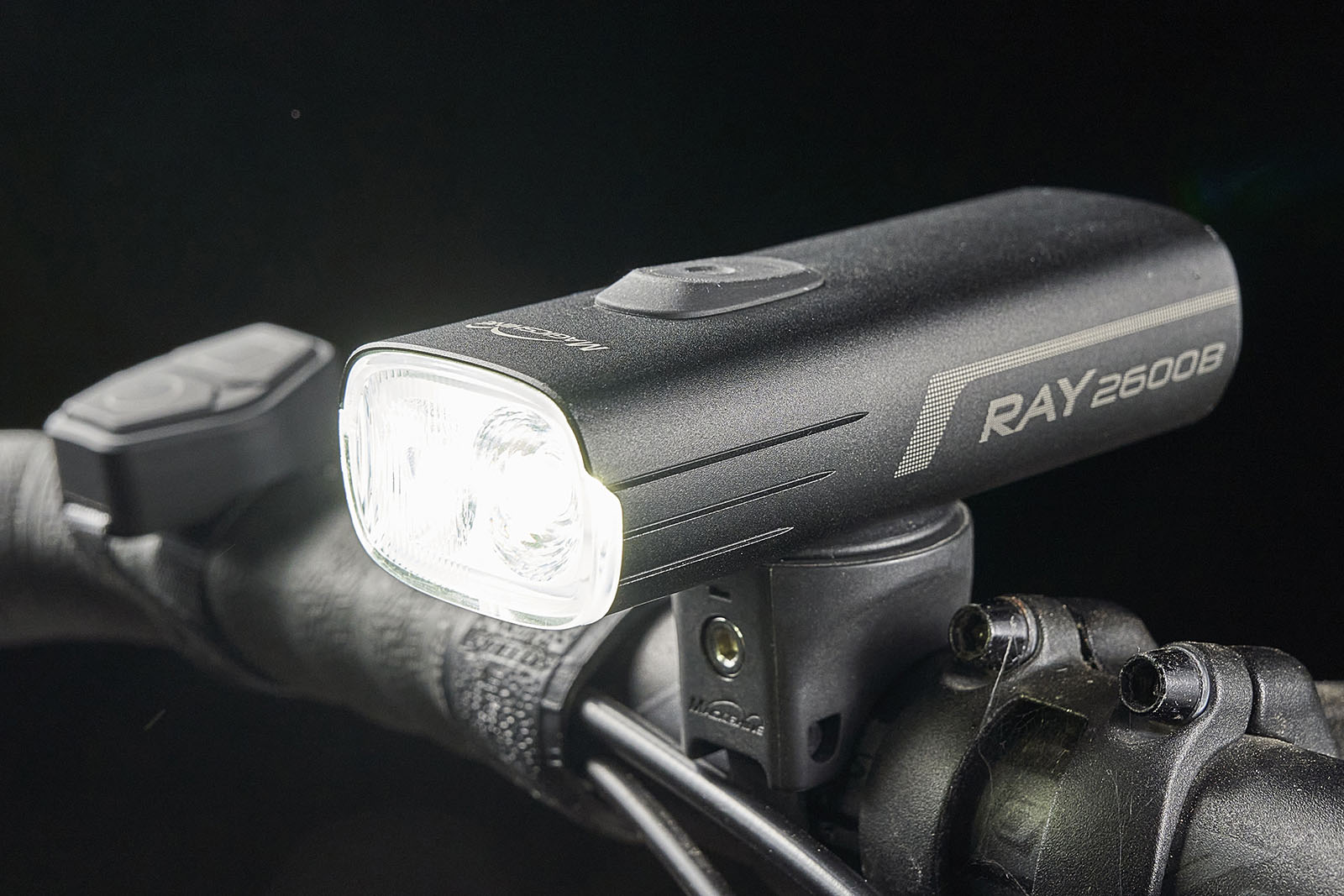 Magicshine Ray 2600B Smart Remote Bike Light - front light for road bikes