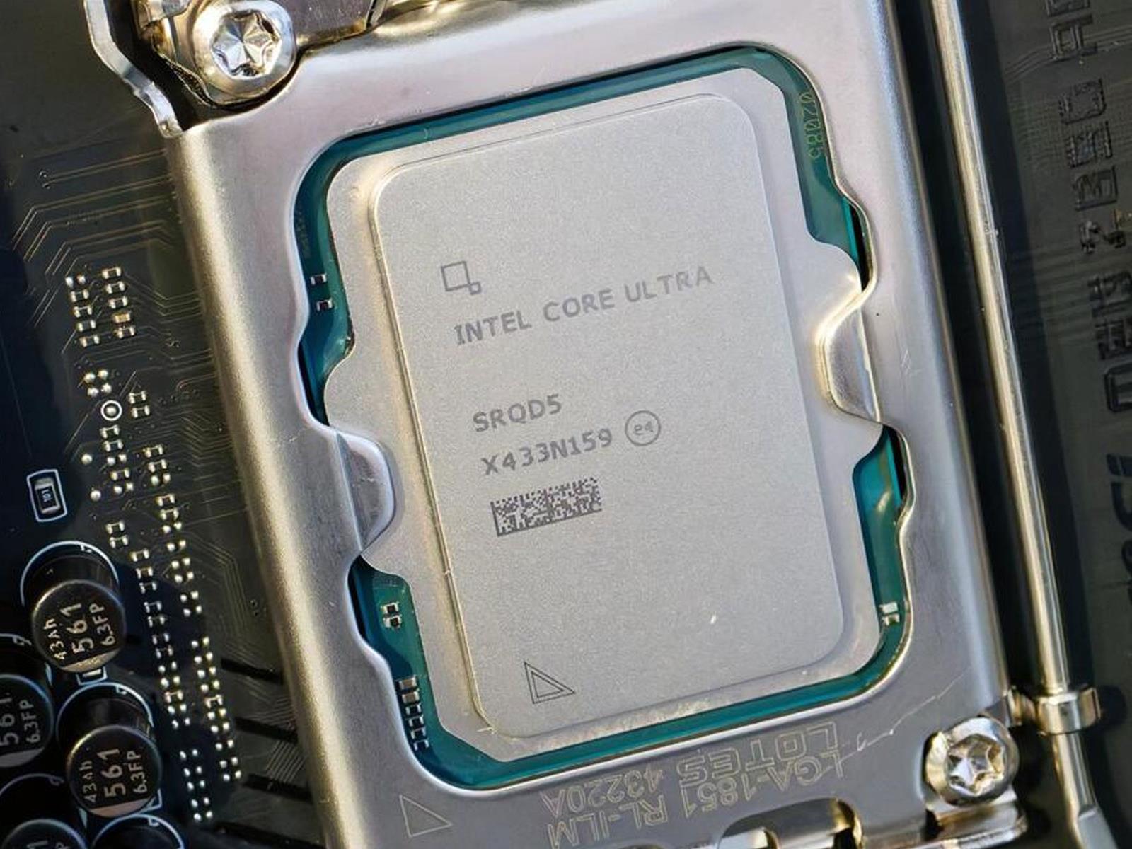 Intel Core Ultra 7 365K Arrow Lake Refresh CPU Surfaces In Benchmark Leak