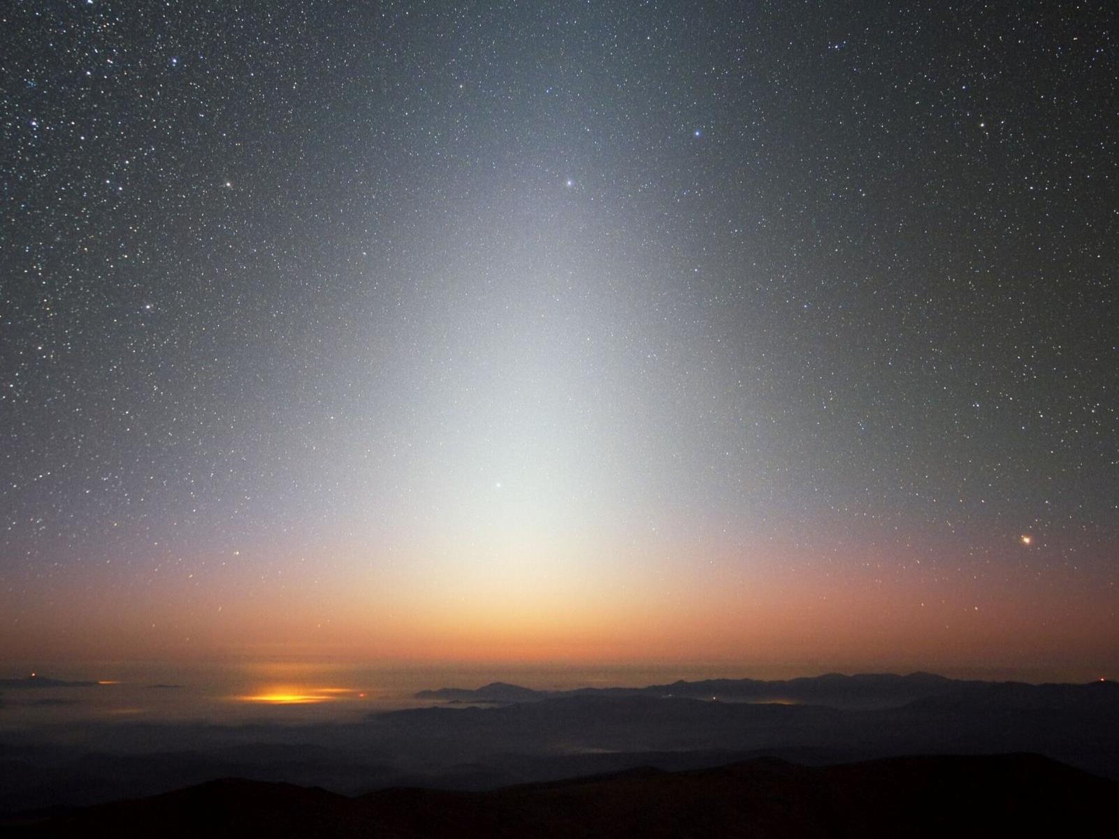 September 2025 Stargazing Guide: Full Corn Moon, A Ghostly Pyramid And Much More