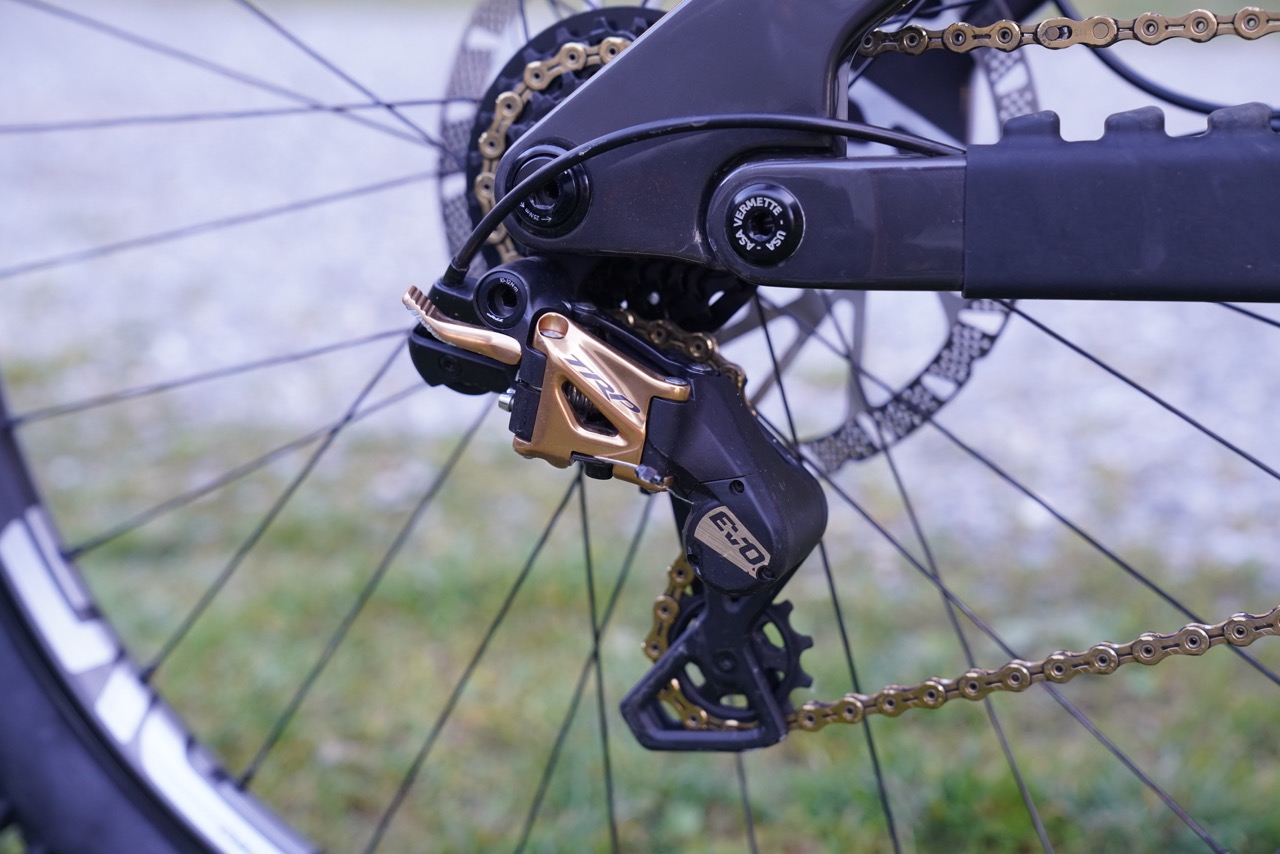 Asa Vermette's Frameworks DH at Lenzerheide DH 2025 with TRP derailleur