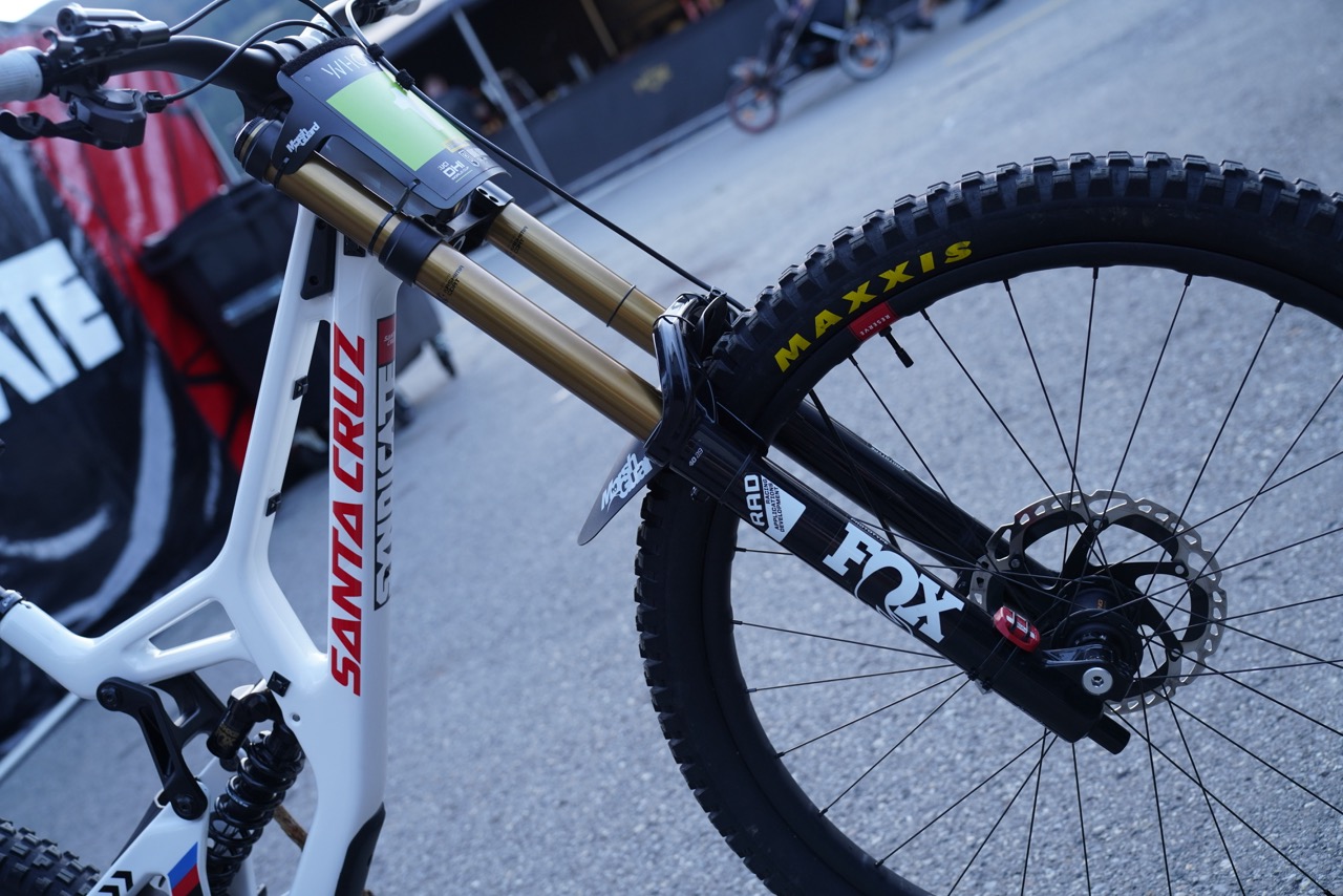 Jackson Goldstone's Santa Cruz V10 at Lenzerheide with Fox 40 RAD Prototype