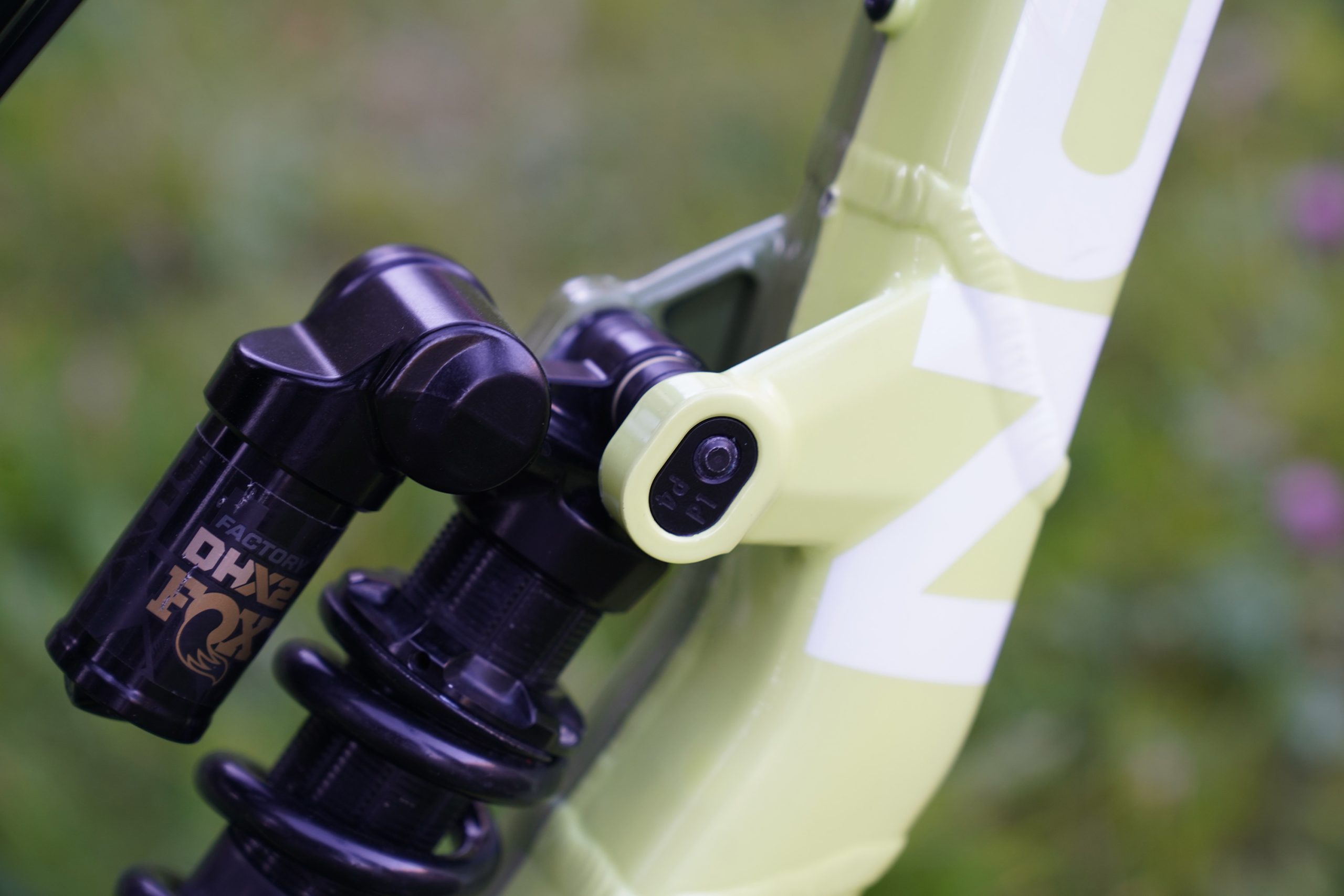 Danny Hart's Norco DH with progression adjust