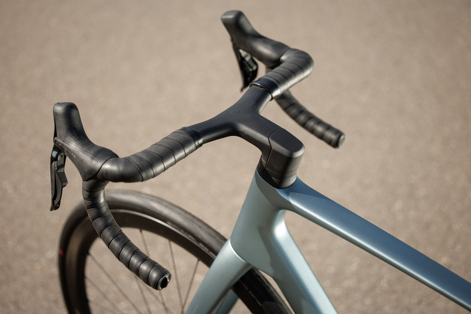 Scott Addict Premium one piece cockpit.