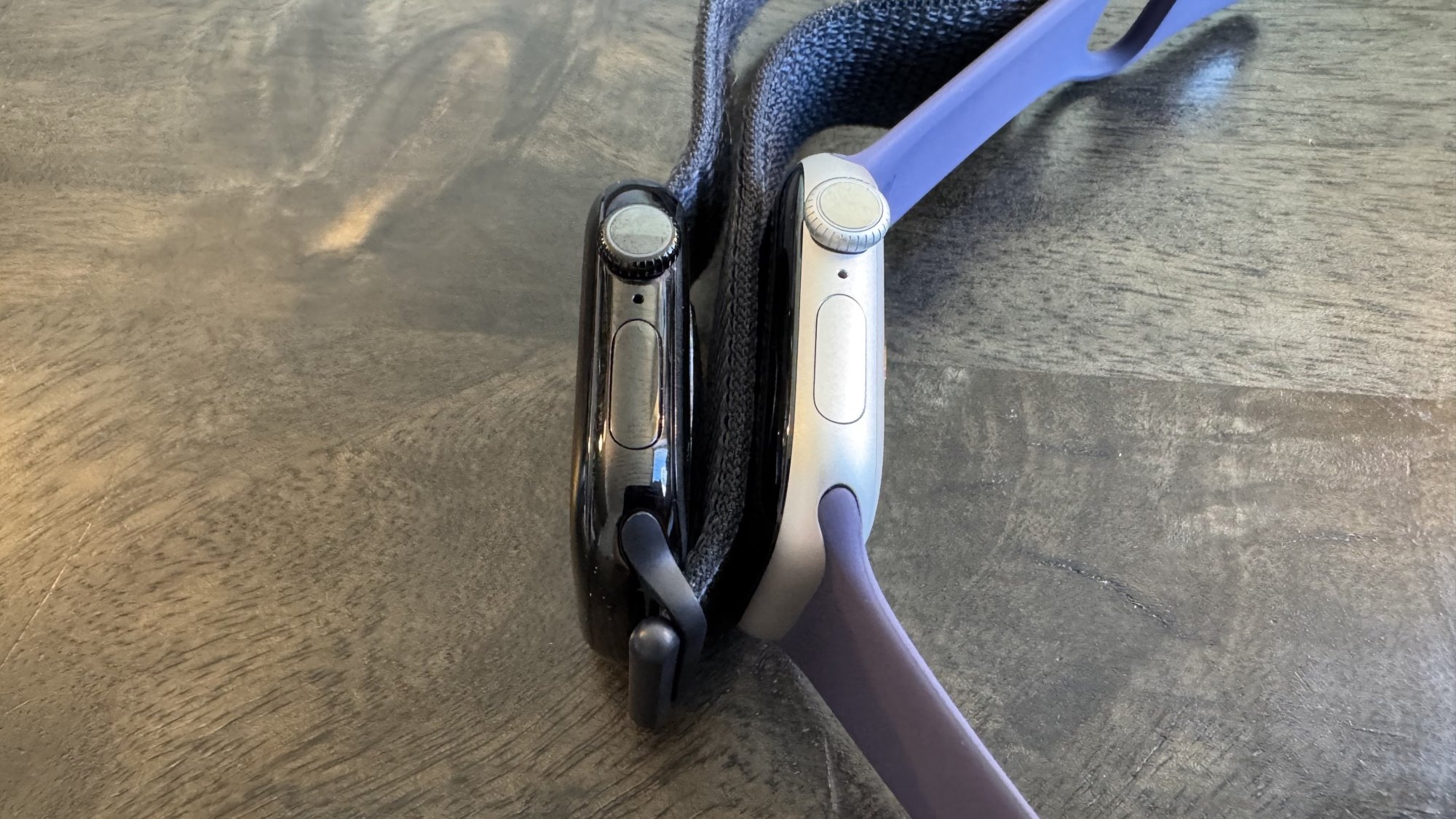 Apple Watch Series 10 in profile (left) vs. Apple Watch Series 11 in profile (right)