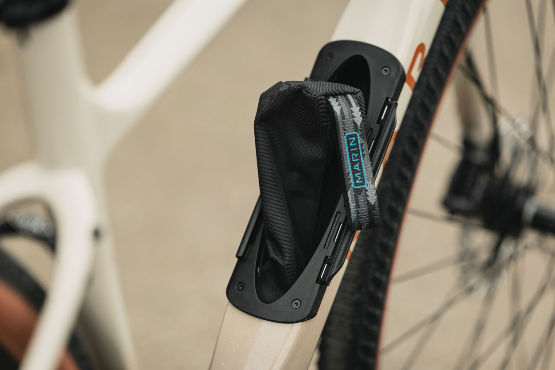 Marin Headlands downtube storage