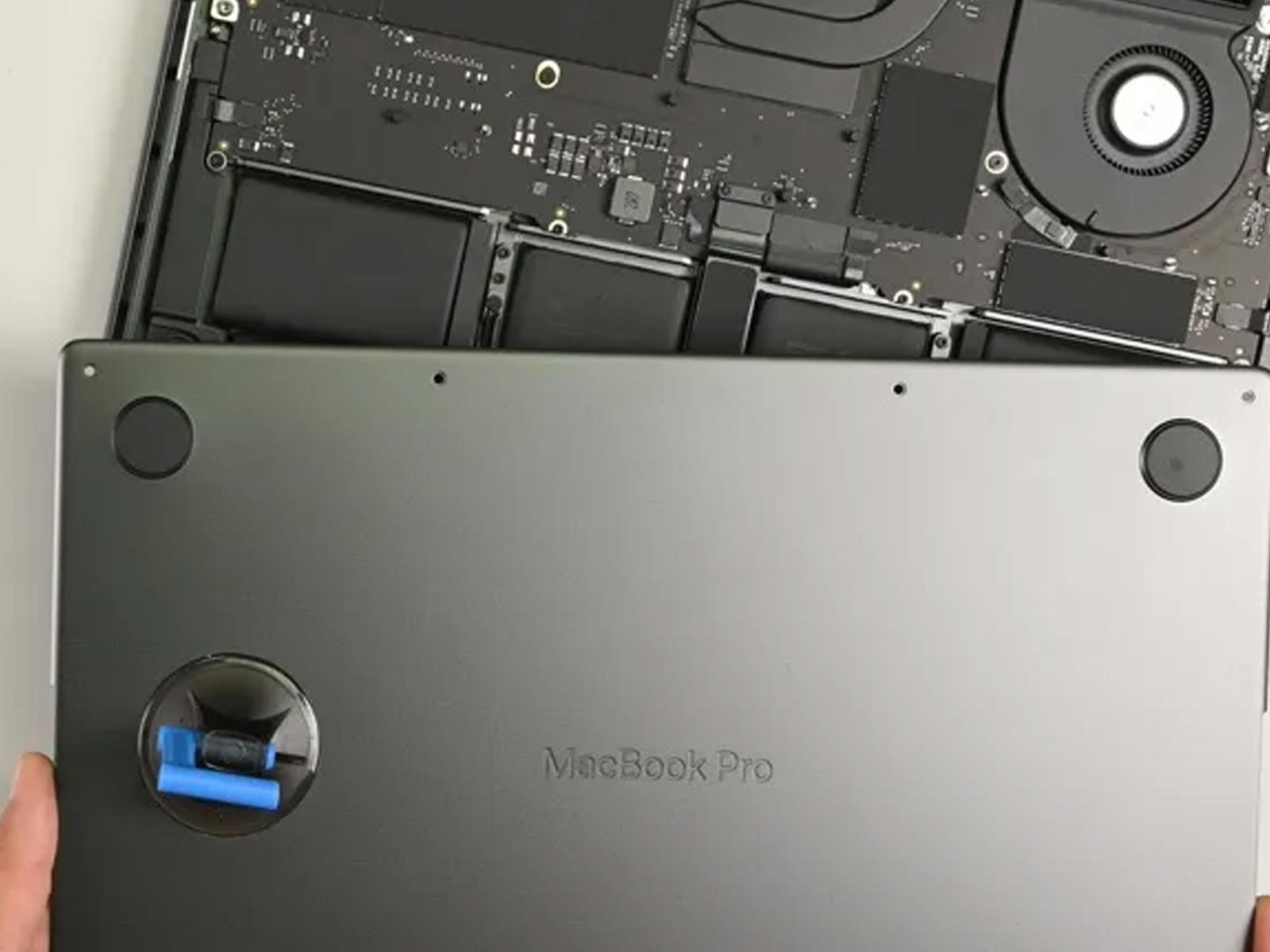 M5 MacBook Pro Teardown Shows Apple's $527 Battery Replacement Kit Is Bonkers