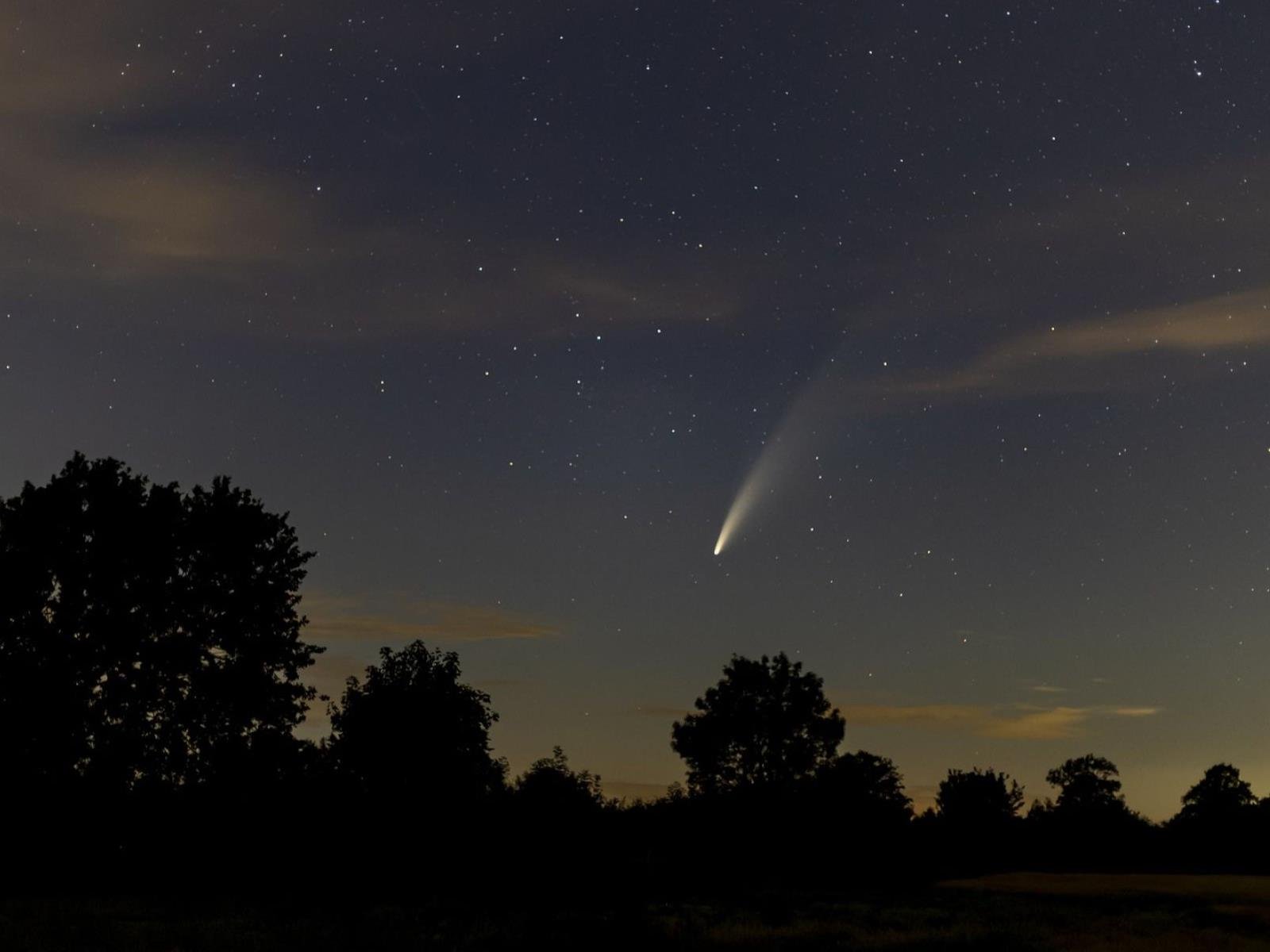 Dual Green Comets Are Going To Streak The October Skies, How To Watch