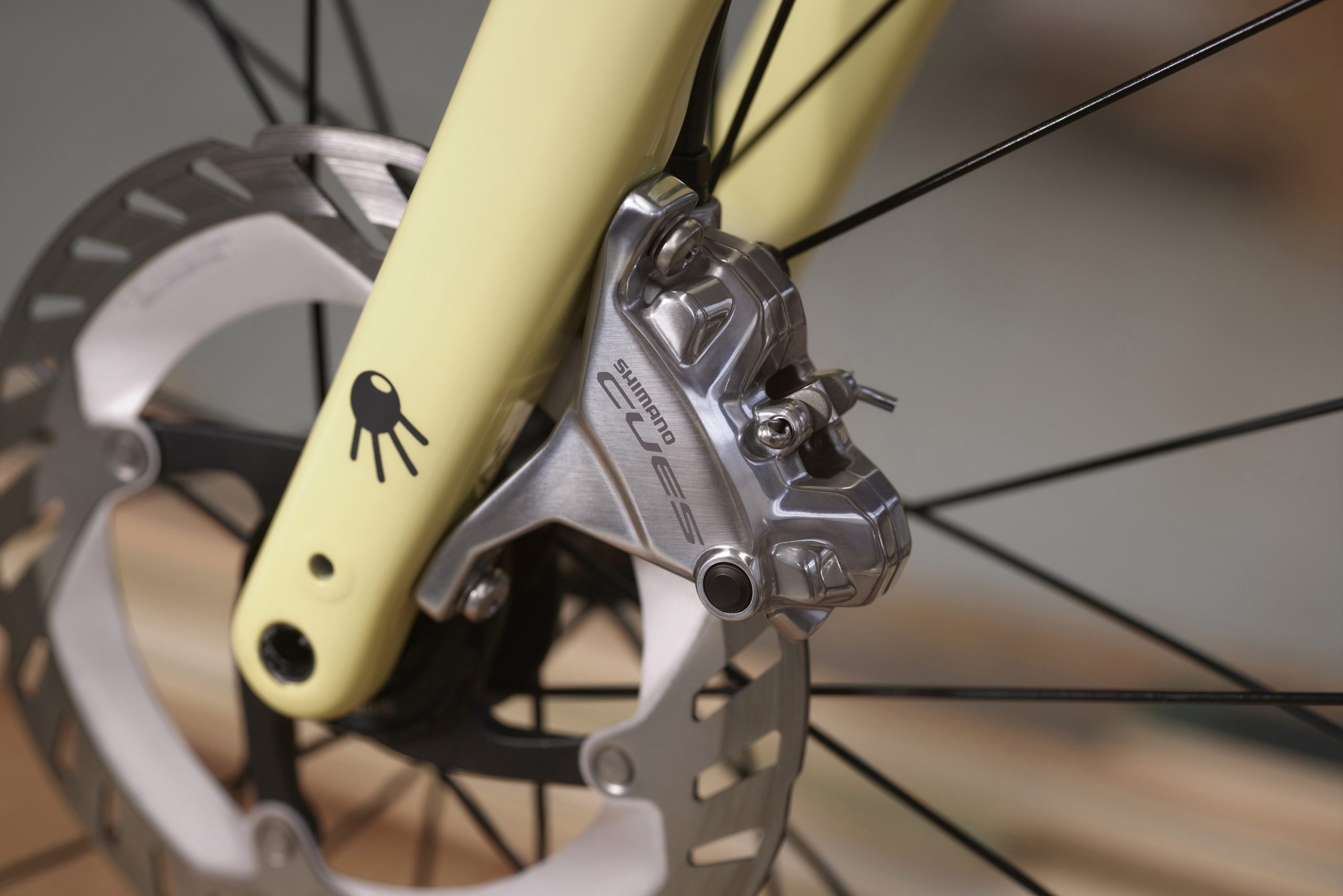 Shimano CUES U6000 polished silver